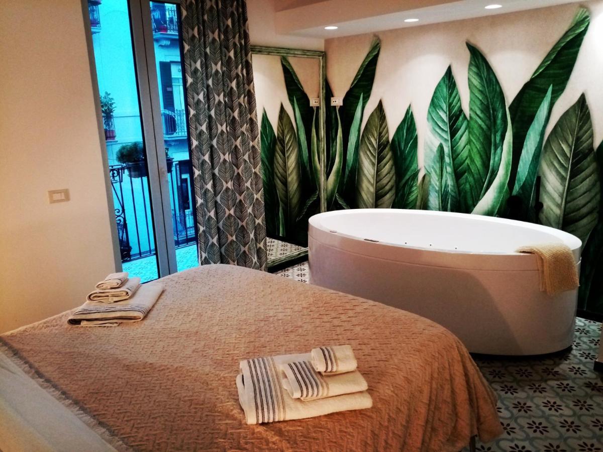 Sonnino Suite Jacuzzi Apartment บารี ภายนอก รูปภาพ